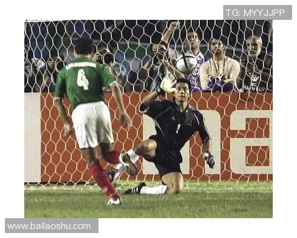 足球球星合影僵硬瞬间揭示了明星背后的真实情感与压力